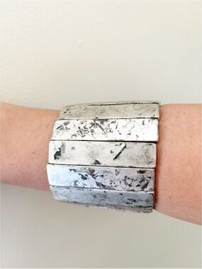 Chunky Textured Silver stretchy bracelet